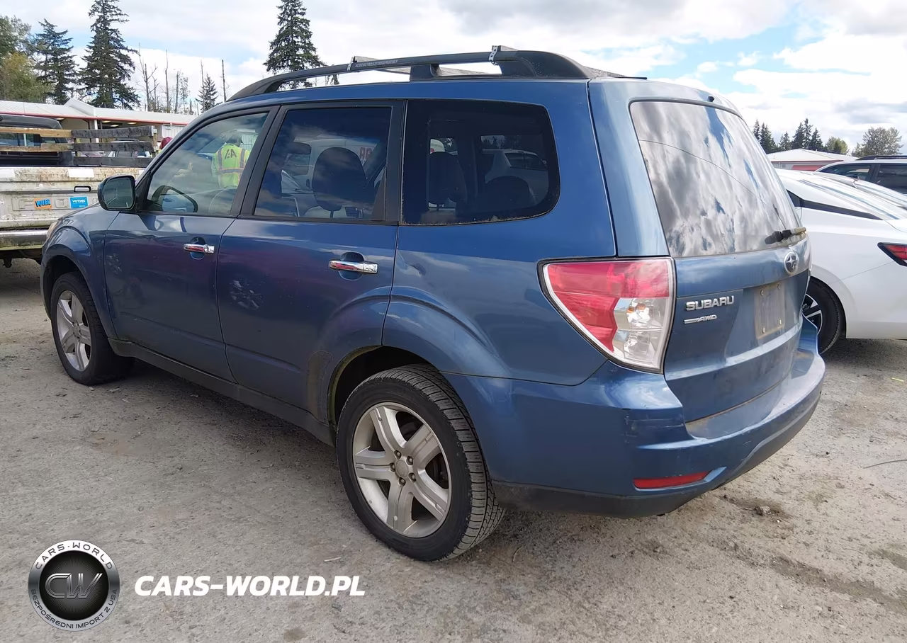 2010 Subaru Forester 2.5X Premium VIN:JF2SH6CC4AH785900 - 3
