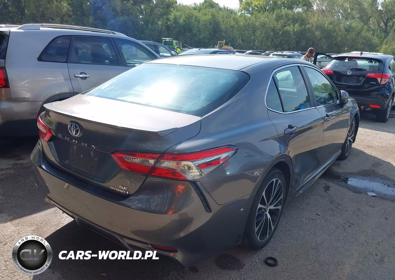 2018 Toyota Camry Hybrid Se VIN:4T1B21HK4JU001561 - 4