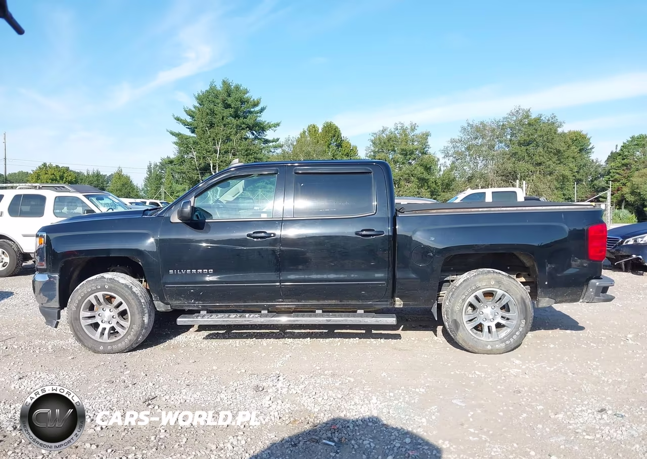 2017 Chevrolet Silverado 1500 Lt VIN:3GCUKREC1HG236442 - 14
