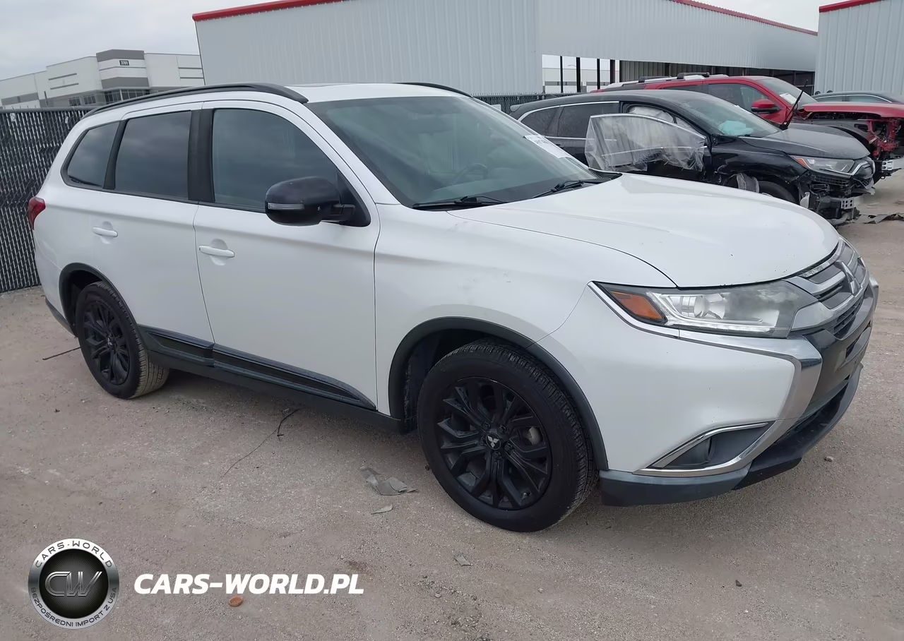 2018 Mitsubishi Outlander Le – zdjęcie 1 z 16