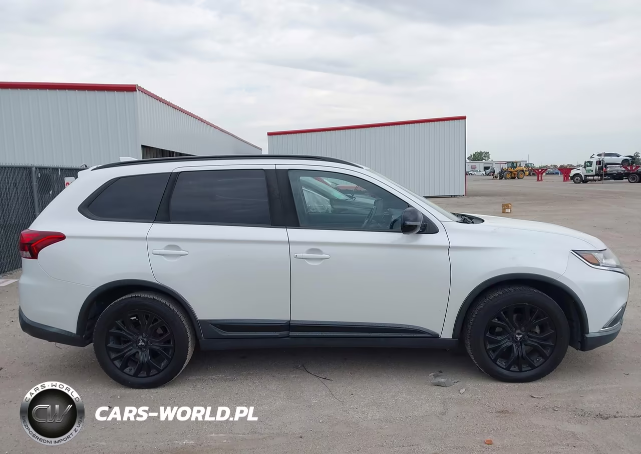 2018 Mitsubishi Outlander Le VIN:JA4AD3A36JZ021655 - 13