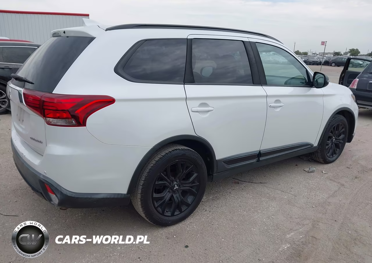 2018 Mitsubishi Outlander Le VIN:JA4AD3A36JZ021655 - 4