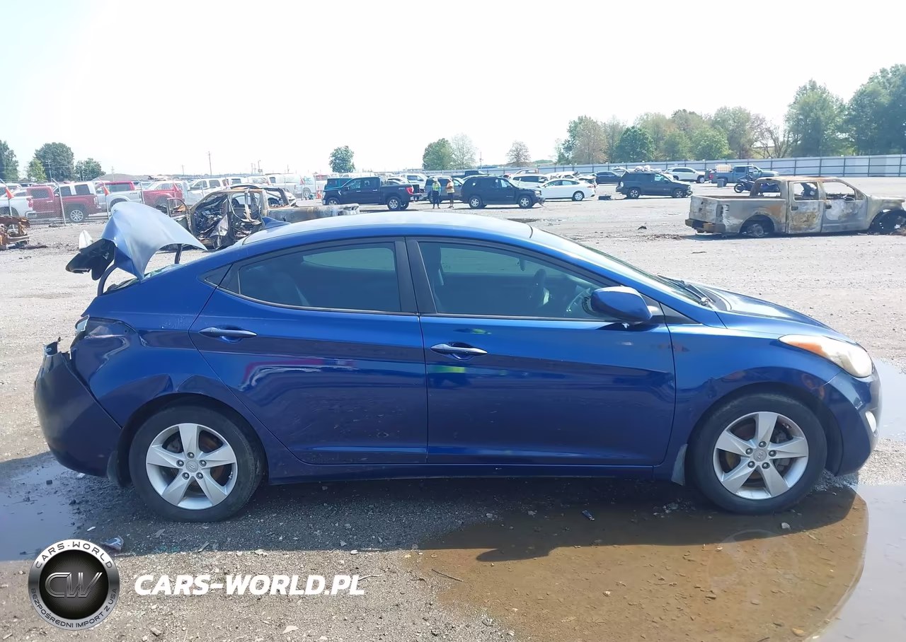 2013 Hyundai Elantra Gls VIN:KMHDH4AE7DU497506 - 13