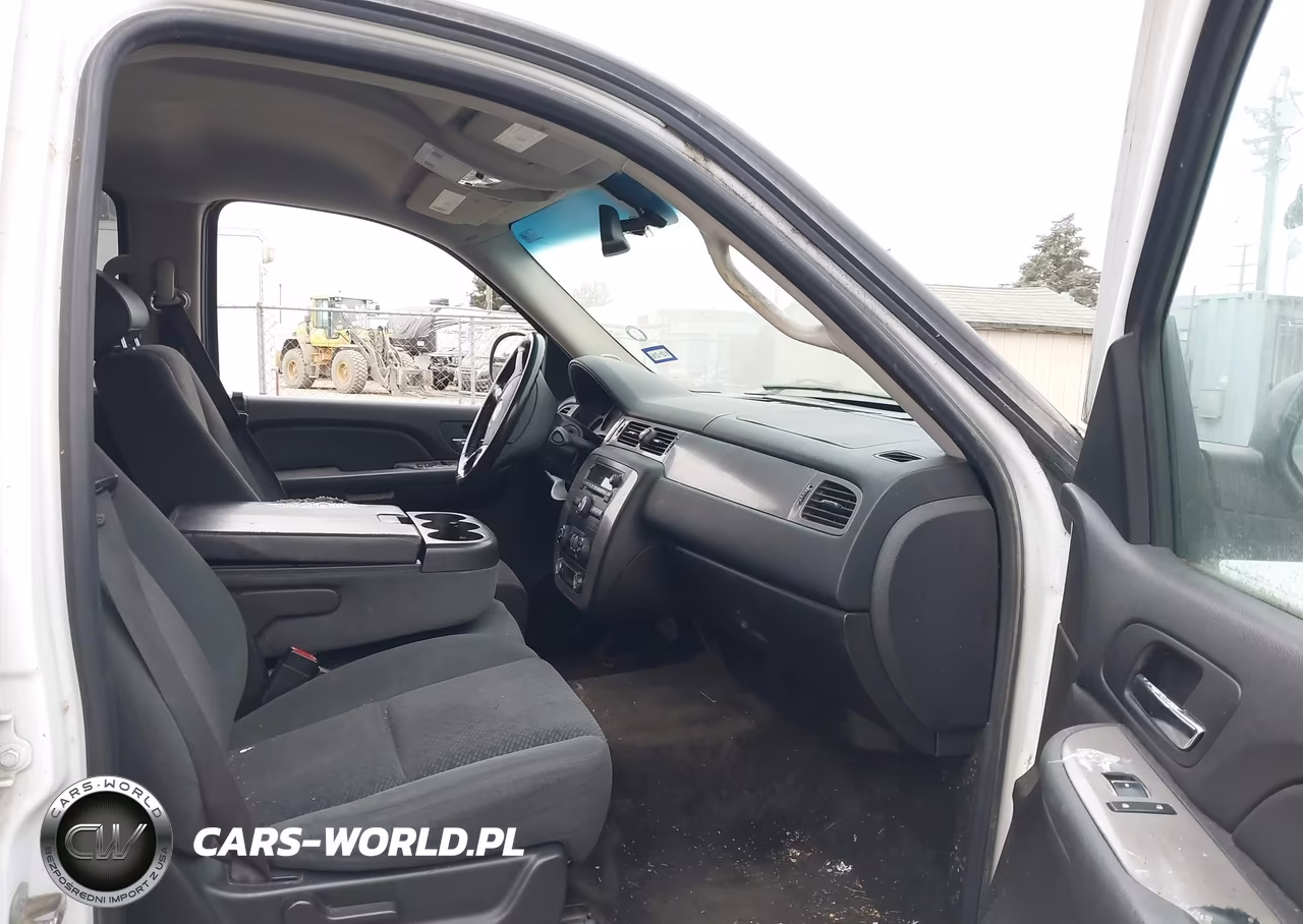 2008 Chevrolet Tahoe Ls VIN:1GNFC13C98R111223 - 5