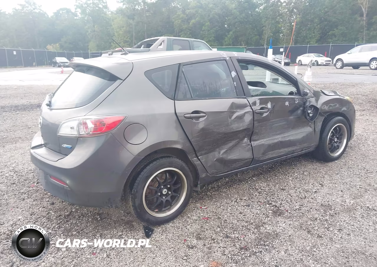 2013 Mazda Mazda3 I Touring VIN:JM1BL1L77D1811180 - 4