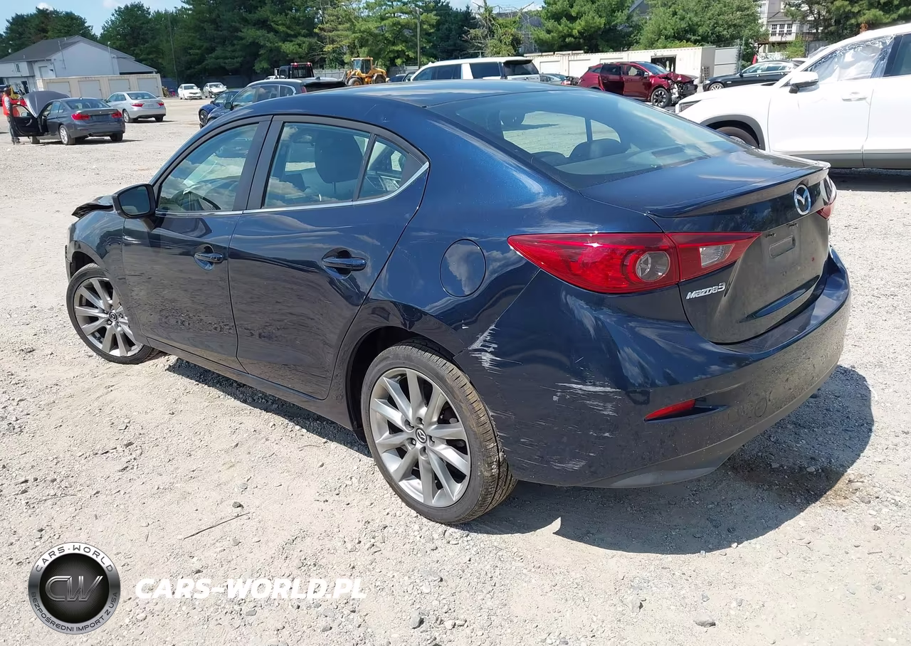 2018 Mazda Mazda3 Touring VIN:3MZBN1V34JM172773 - 3