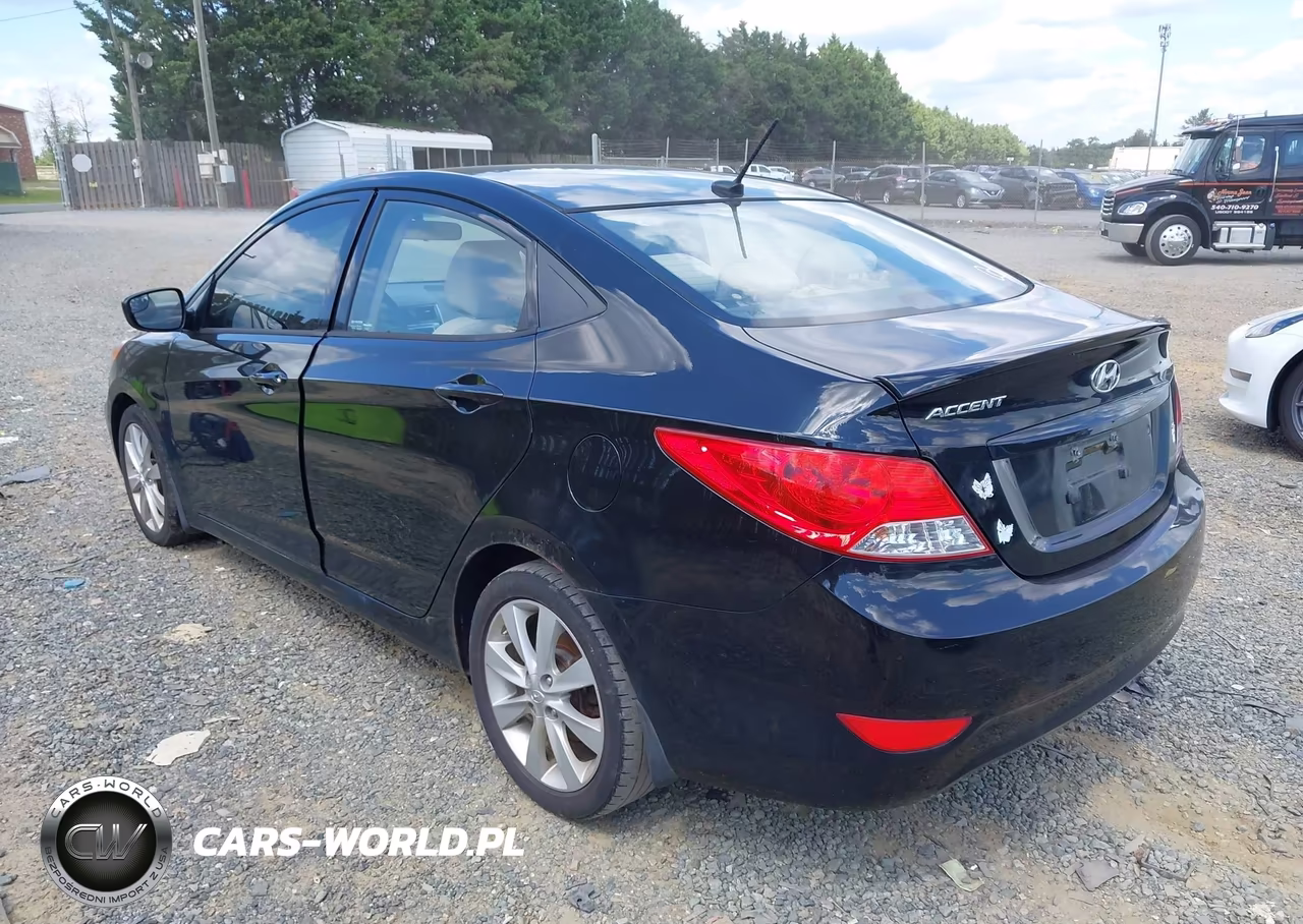 2014 Hyundai Accent Gls VIN:KMHCU4AE6EU762246 - 3