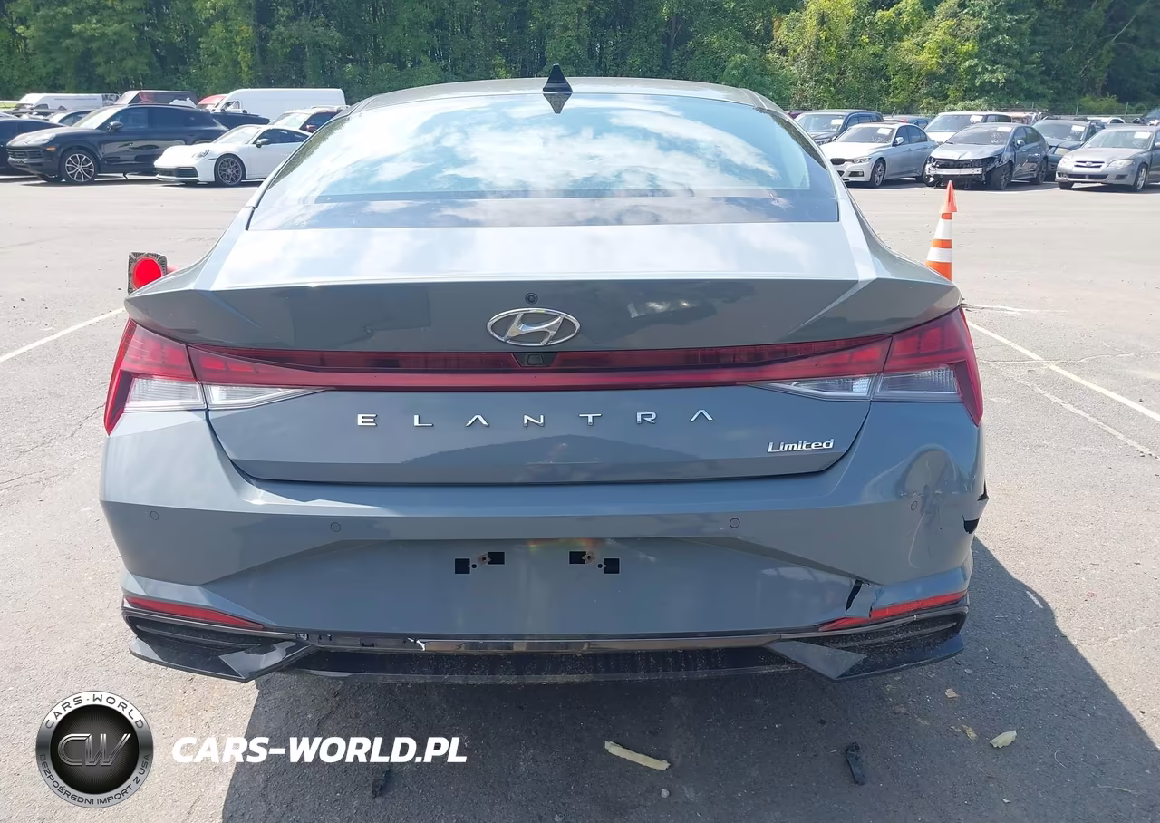2022 Hyundai Elantra Limited VIN:KMHLP4AG5NU228924 - 17