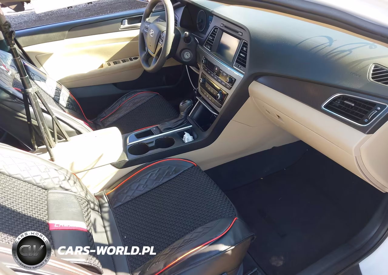 2016 Hyundai Sonata Sport VIN:5NPE34AF4GH287539 - 5