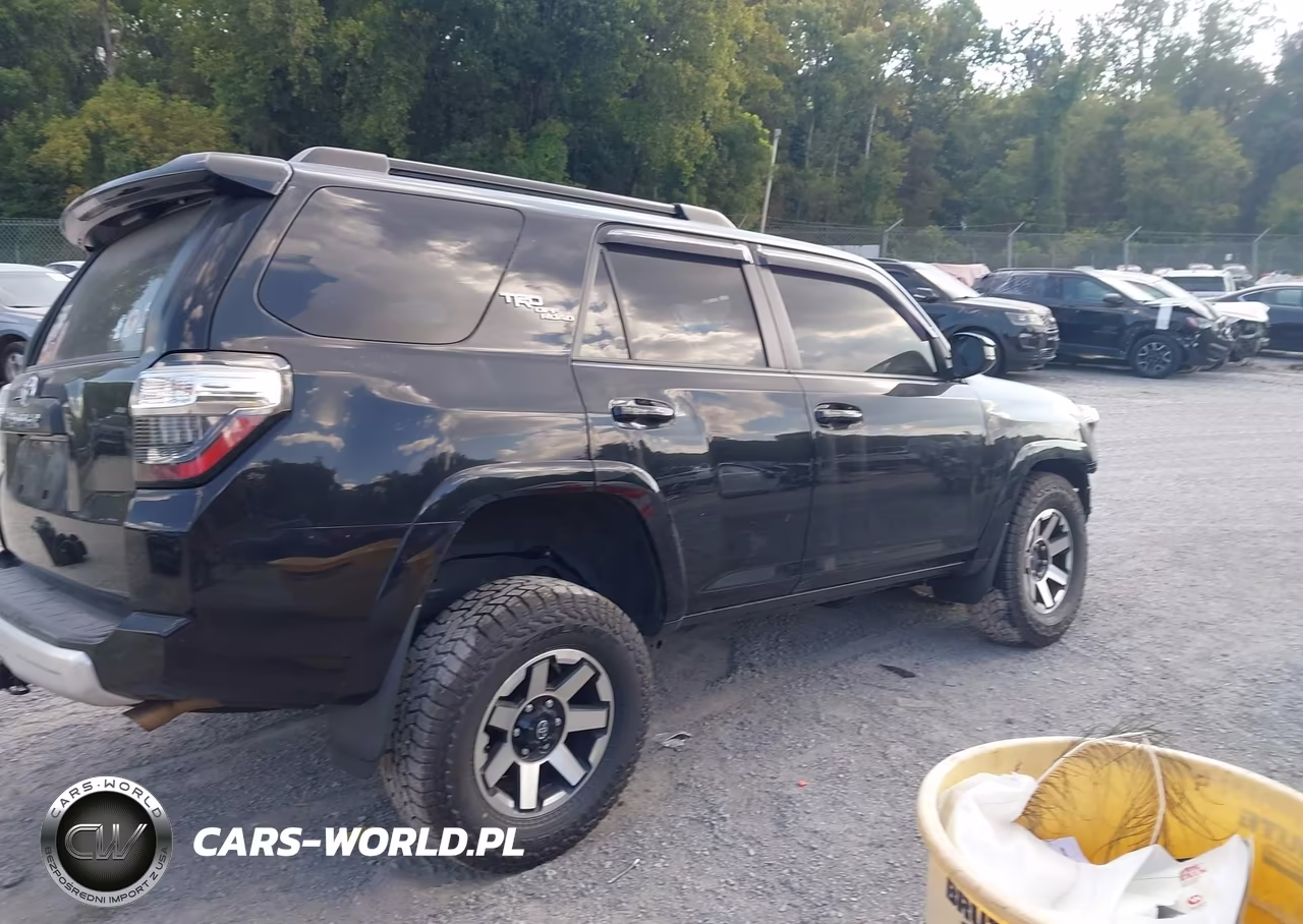 2022 Toyota 4Runner Trd Off Road VIN:JTEPU5JR1N6068305 - 4