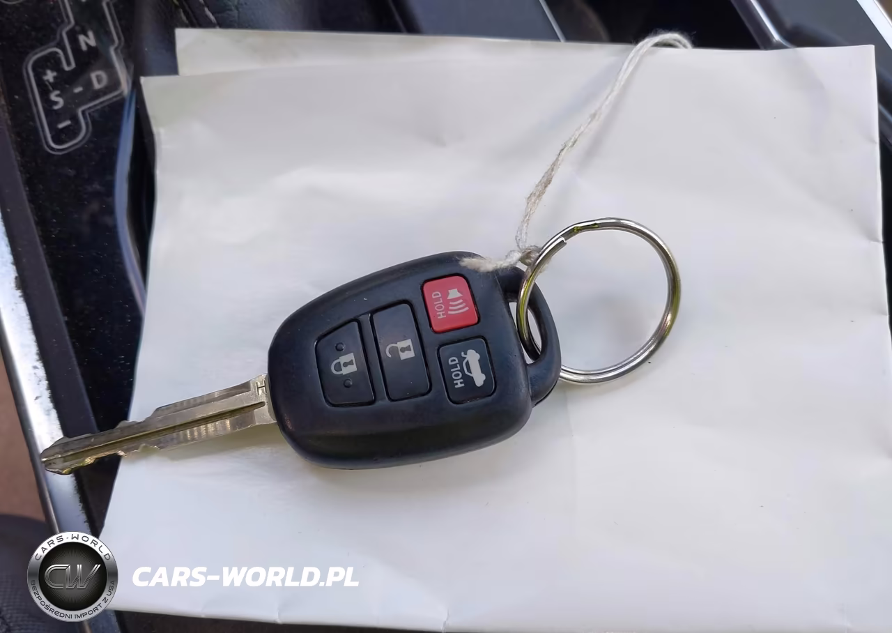 2015 Toyota Camry Le VIN:4T4BF1FK0FR456296 - 11