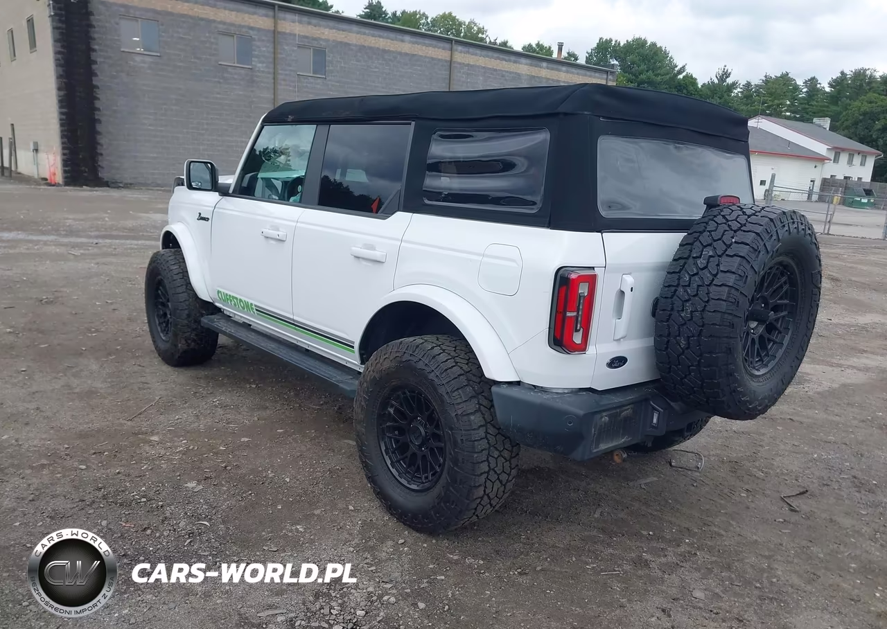 2024 Ford Bronco Outer Banks VIN:1FMEE8BP4RLA25751 - 3