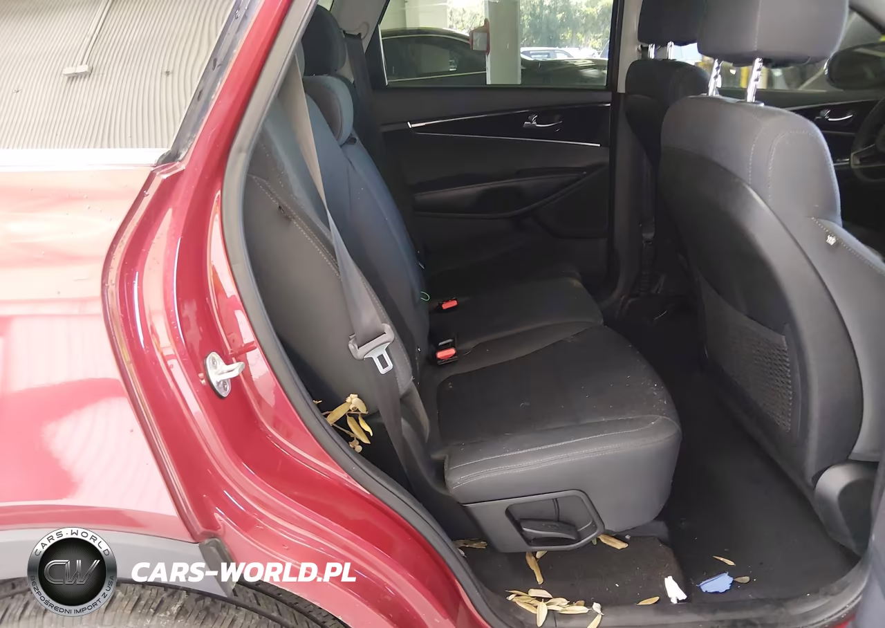 2018 Kia Sorento 2.4L Lx VIN:5XYPG4A31JG381301 - 8