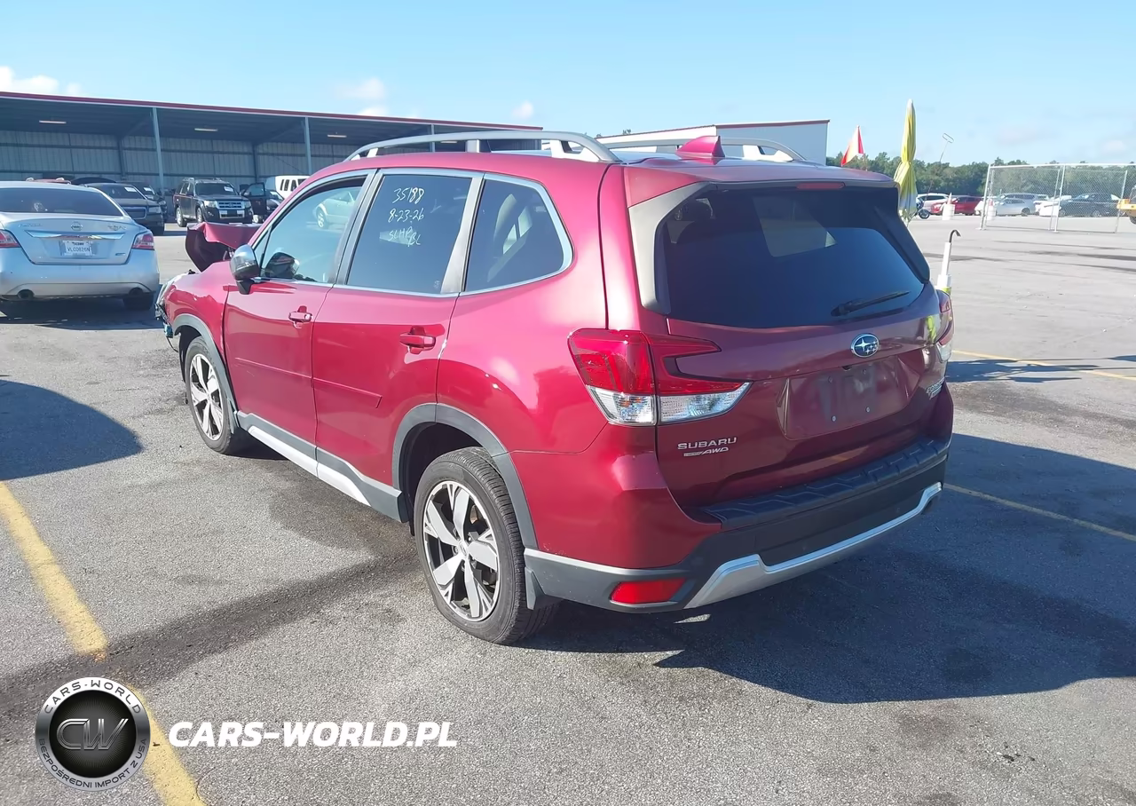 2020 Subaru Forester Touring VIN:JF2SKAXCXLH406982 - 3