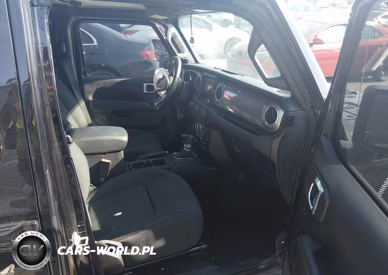 2021 Jeep Wrangler Unlimited Sahara VIN:1C4HJXEN8MW539773 - 5
