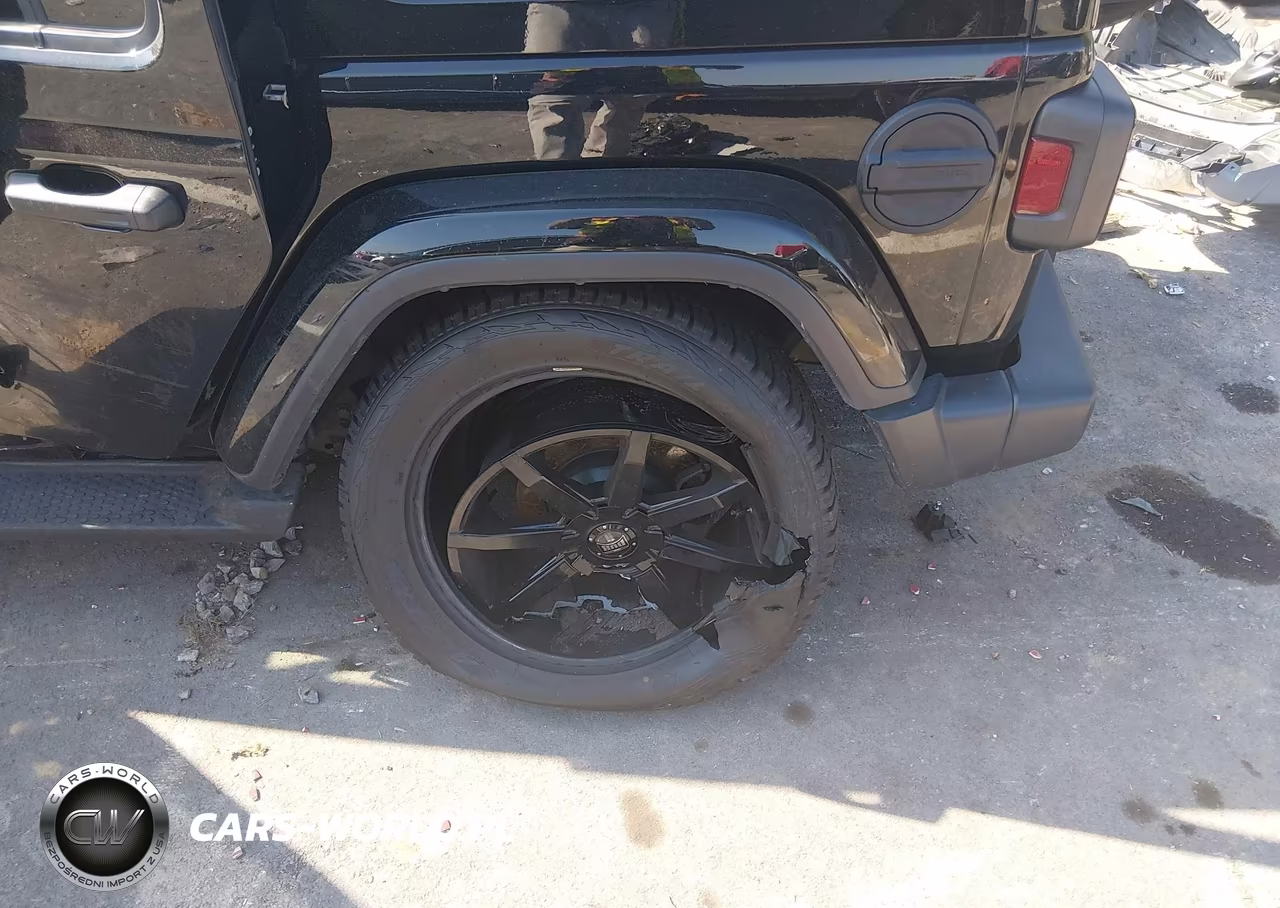 2021 Jeep Wrangler Unlimited Sahara VIN:1C4HJXEN8MW539773 - 6