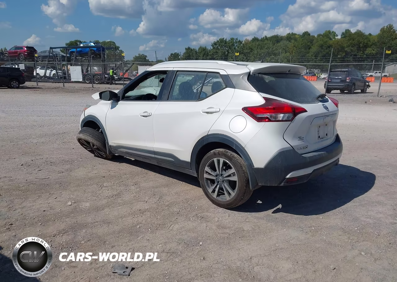 2018 Nissan Kicks Sr VIN:3N1CP5CU6JL538942 - 3