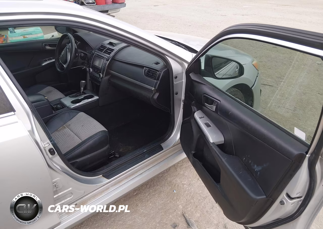 2014 Toyota Camry Se Sport VIN:4T1BF1FK4EU839196 - 5