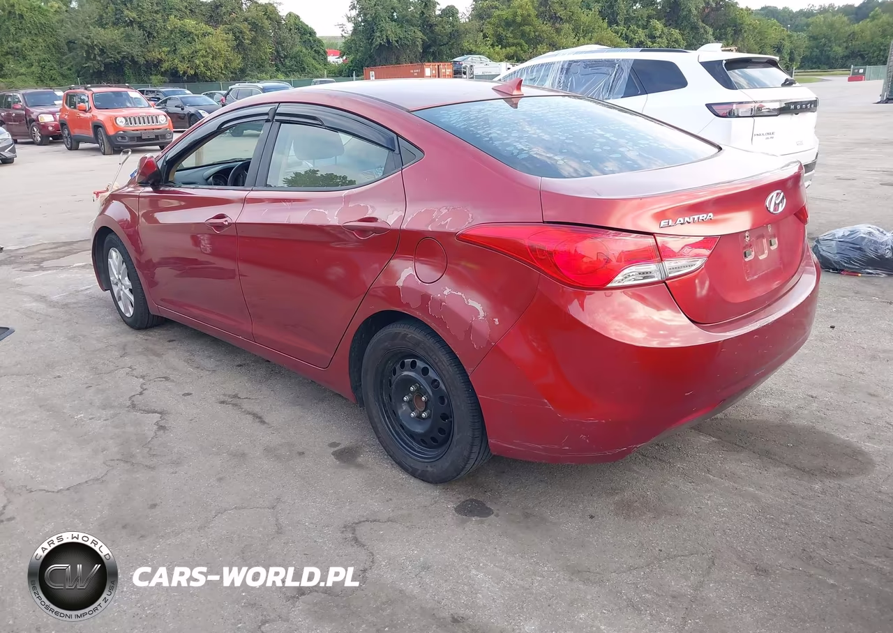 2013 Hyundai Elantra Gls VIN:5NPDH4AEXDH362082 - 3