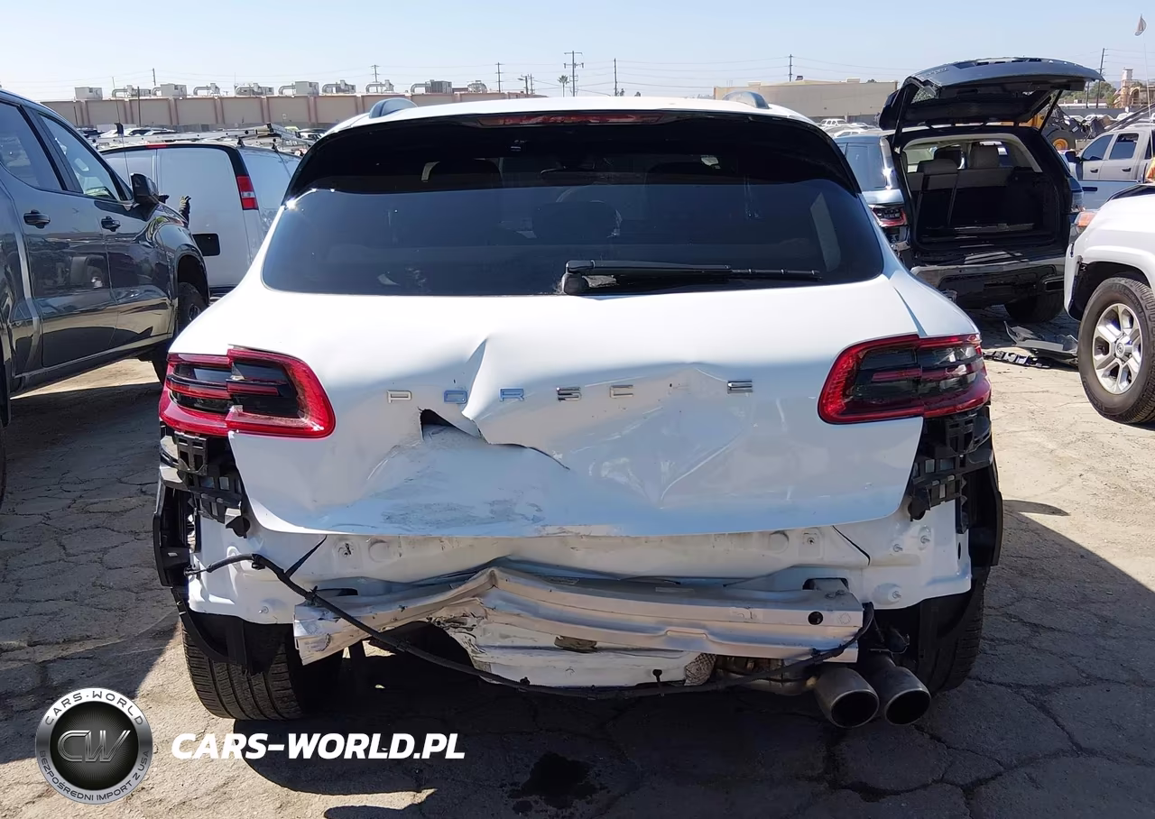 2015 Porsche Macan S VIN:WP1AB2A59FLB60579 - 17