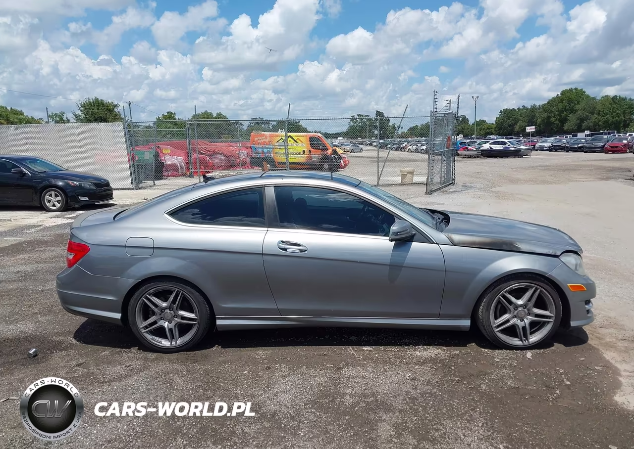 2015 Mercedes-Benz C 250 VIN:WDDGJ4HB0FG374512 - 13