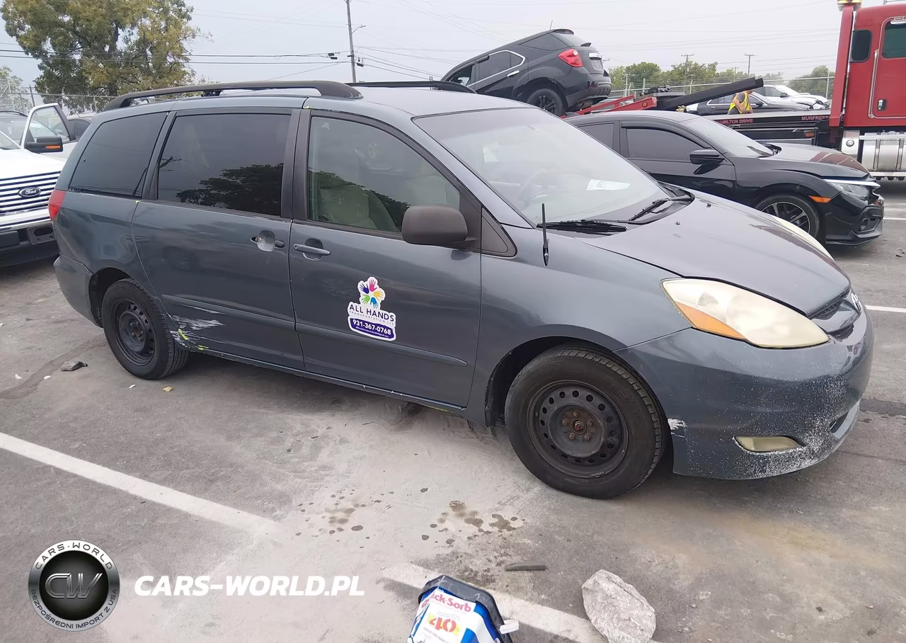 2010 Toyota Sienna Le