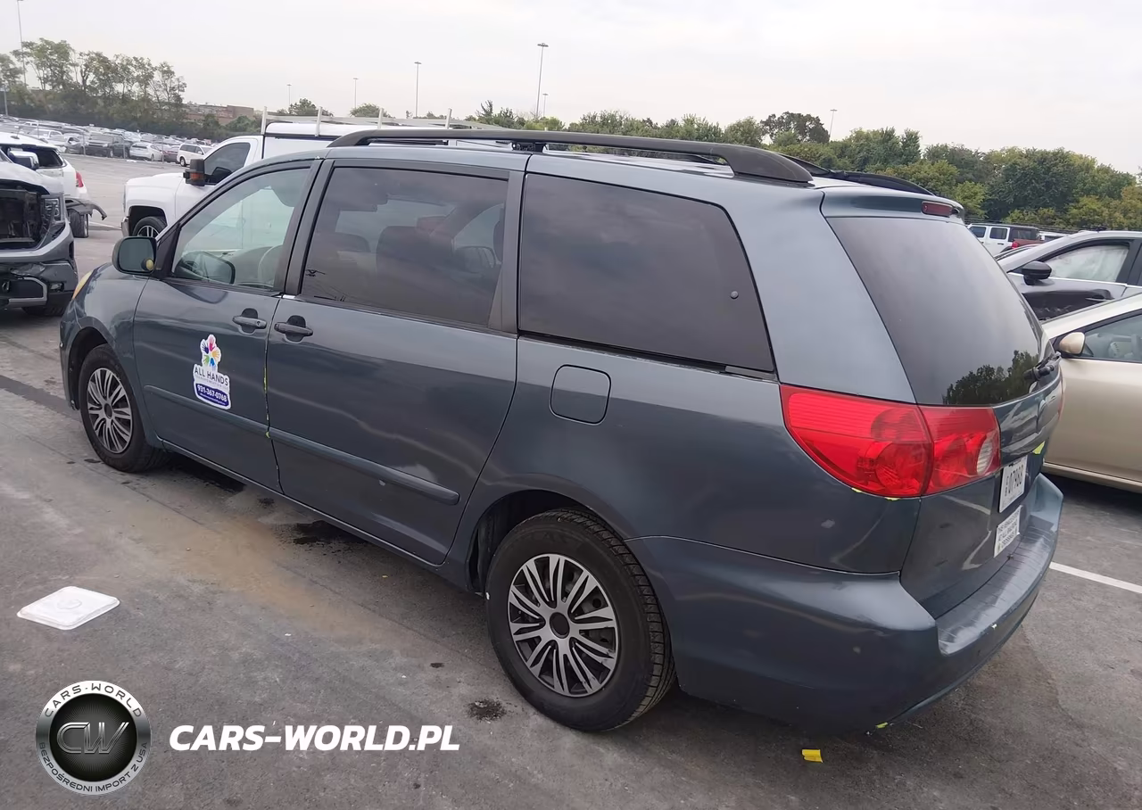 2010 Toyota Sienna Le VIN:5TDKK4CC4AS293609 - 3