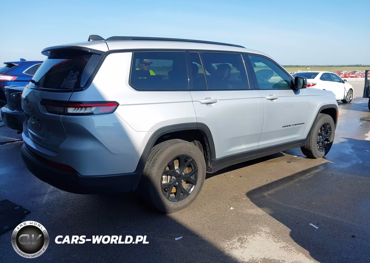 2024 Jeep Grand Cherokee L Altitude 4X4 VIN:1C4RJKAG9R8508154 - 4