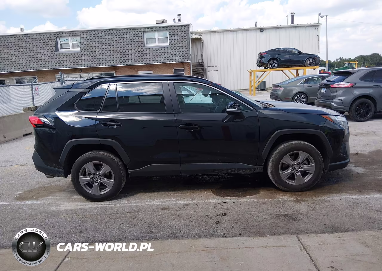 2024 Toyota Rav4 Xle VIN:2T3P1RFV8RC484674 - 14