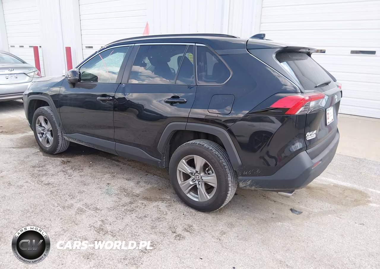 2024 Toyota Rav4 Xle VIN:2T3P1RFV8RC484674 - 3