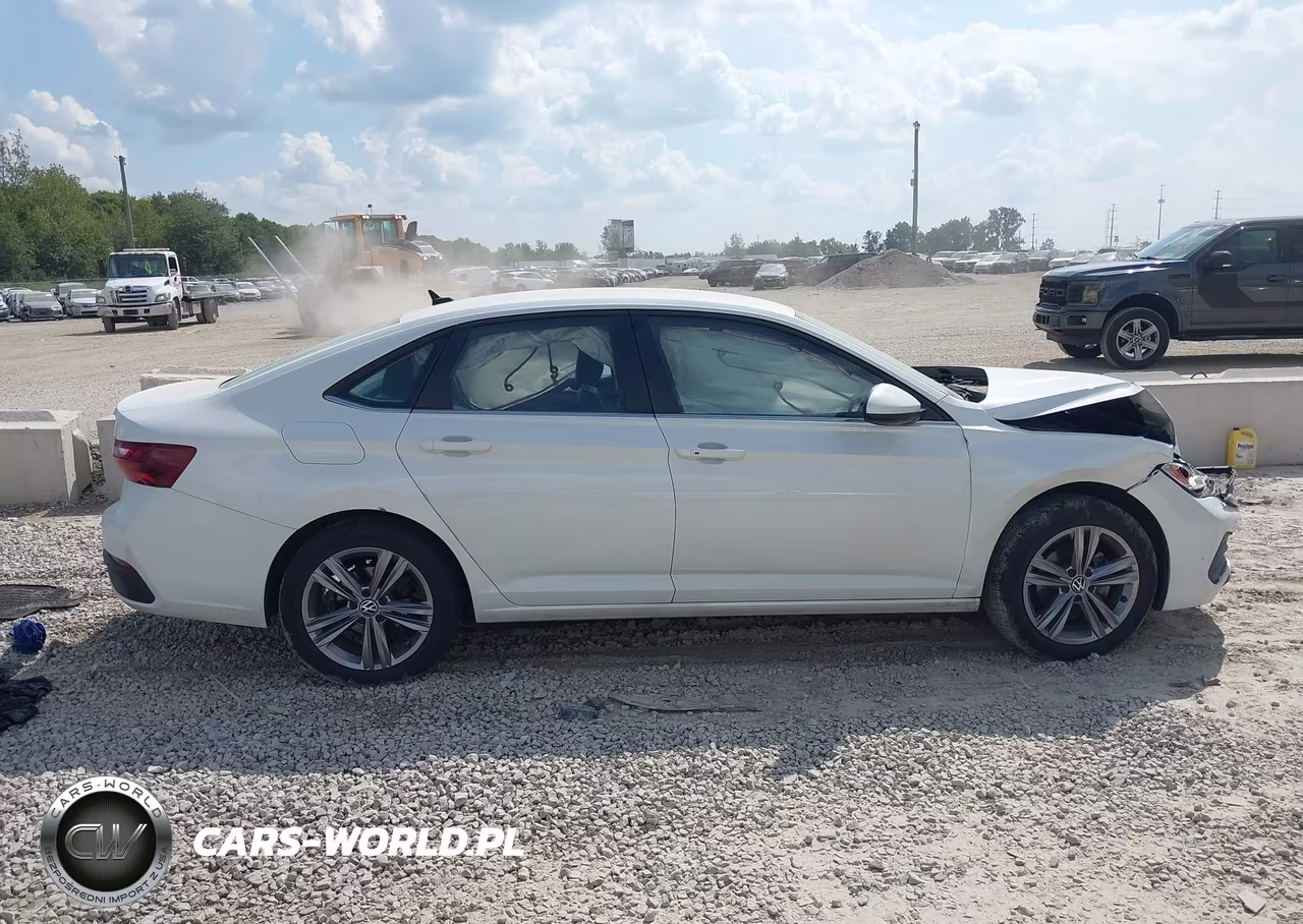 2022 Volkswagen Jetta 1.5T Se VIN:3VWEM7BU1NM024179 - 13