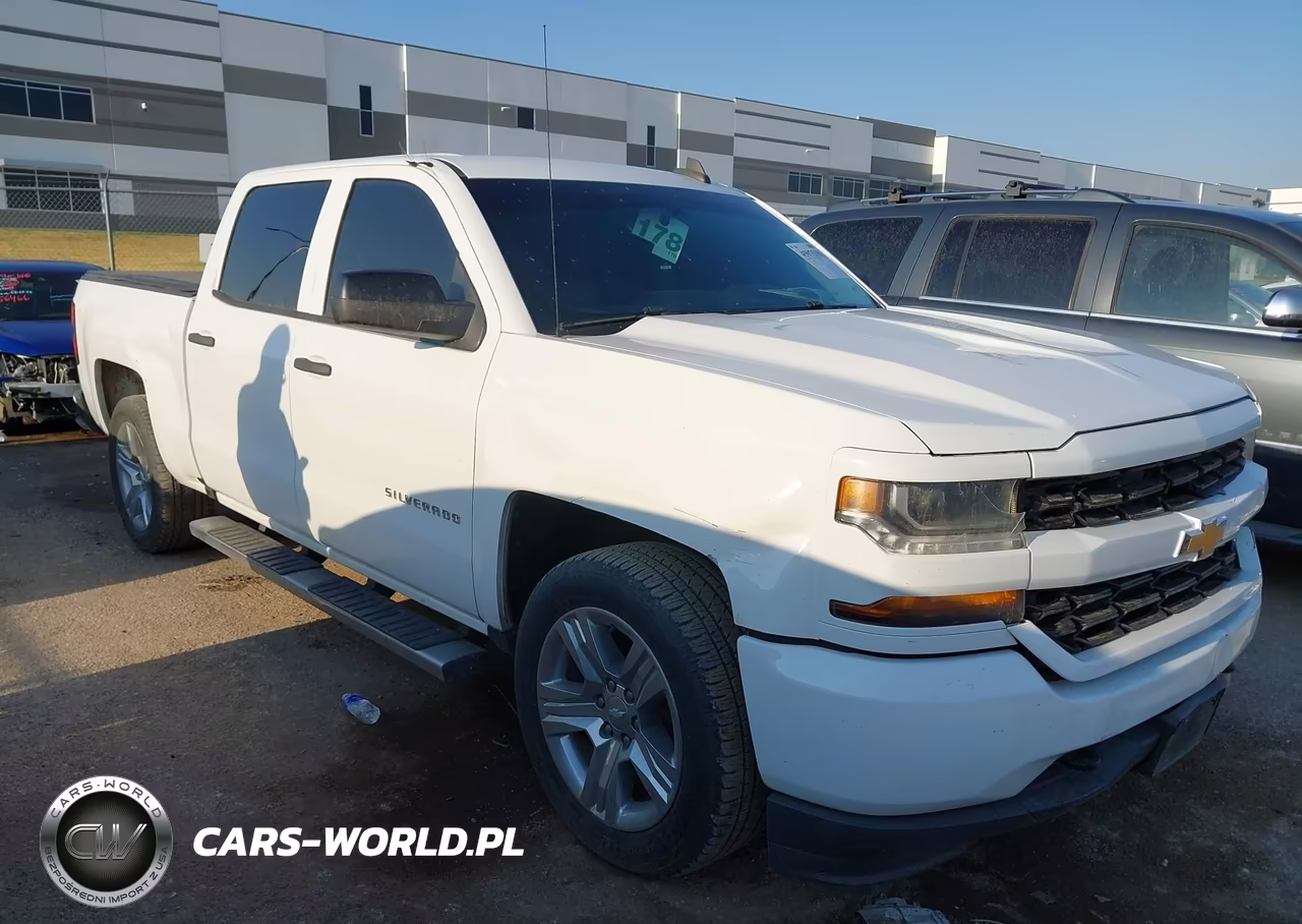2018 Chevrolet Silverado 1500 Custom