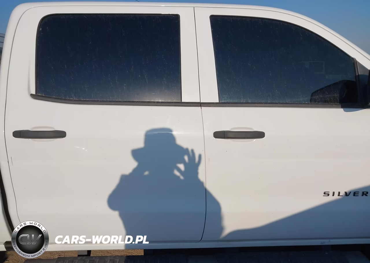 2018 Chevrolet Silverado 1500 Custom VIN:3GCPCPEC6JG139600 - 13