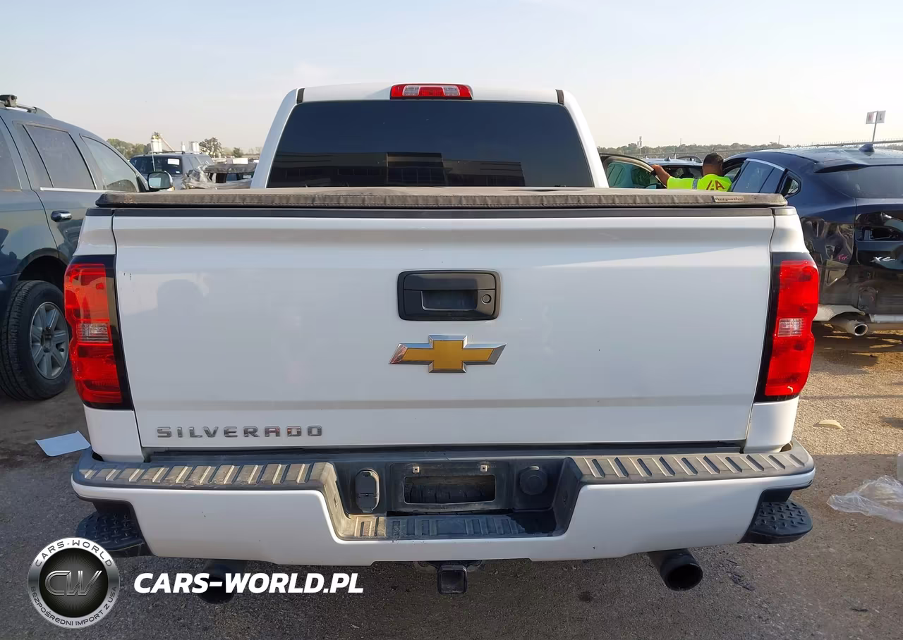 2018 Chevrolet Silverado 1500 Custom VIN:3GCPCPEC6JG139600 - 16