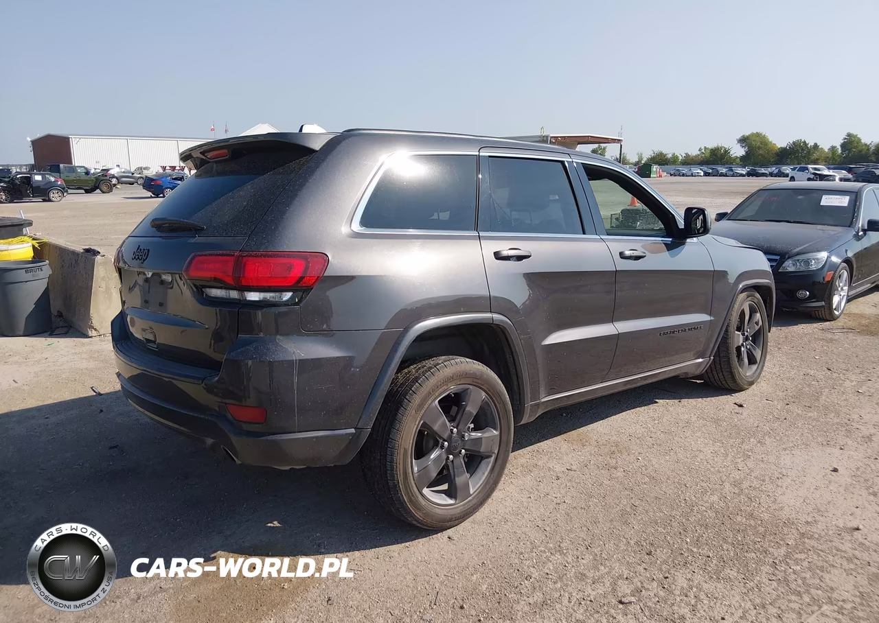 2015 Jeep Grand Cherokee Altitude VIN:1C4RJEAG9FC856370 - 4