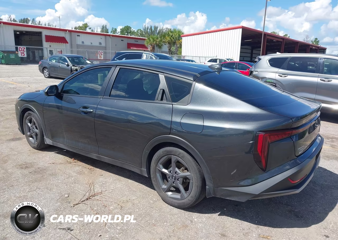 2025 Kia K4 Lxs VIN:3KPFT4DE8SE026970 - 3