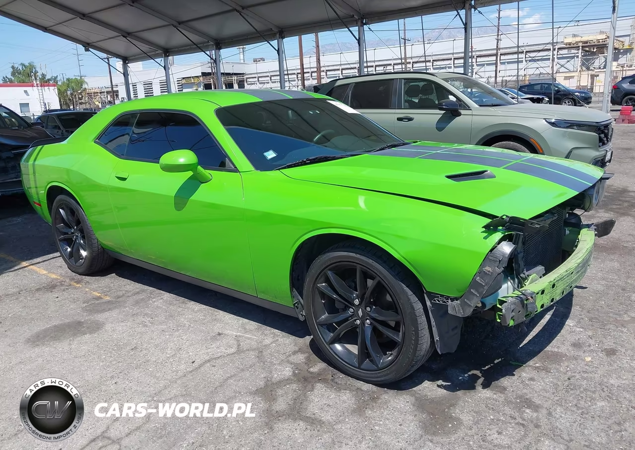2017 Dodge Challenger Sxt