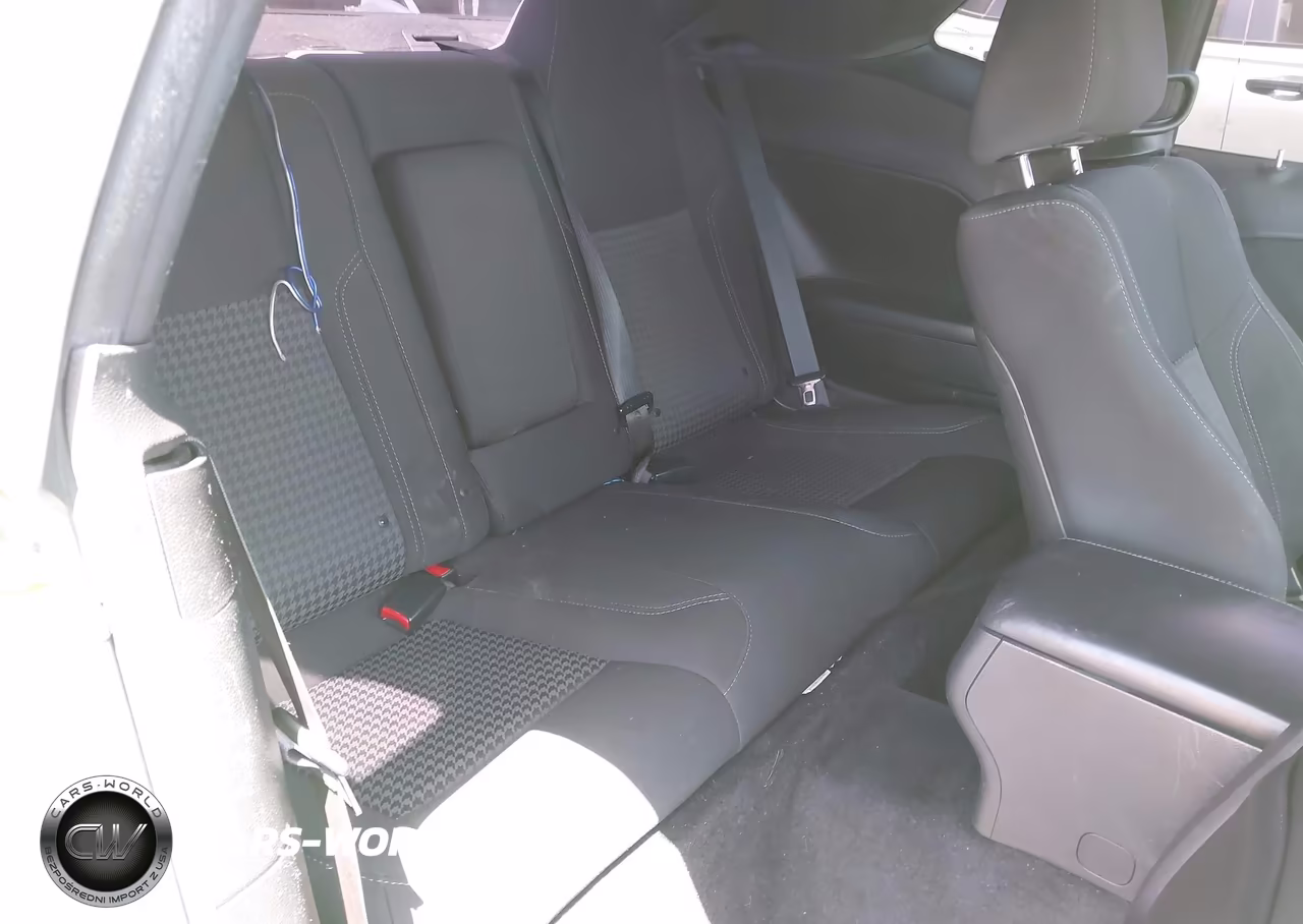 2017 Dodge Challenger Sxt VIN:2C3CDZAG6HH592646 - 8
