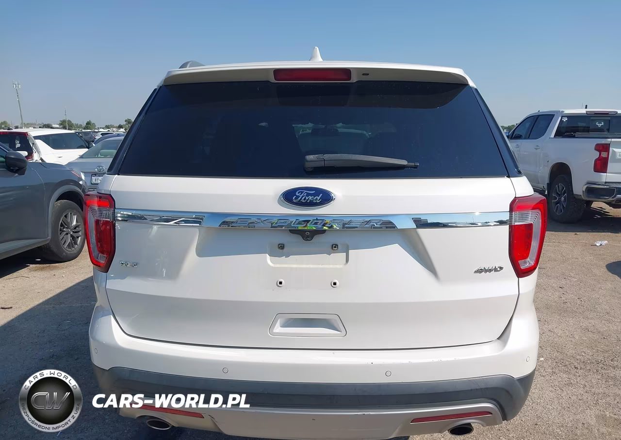 2017 Ford Explorer Xlt VIN:1FM5K8D88HGA09879 - 16