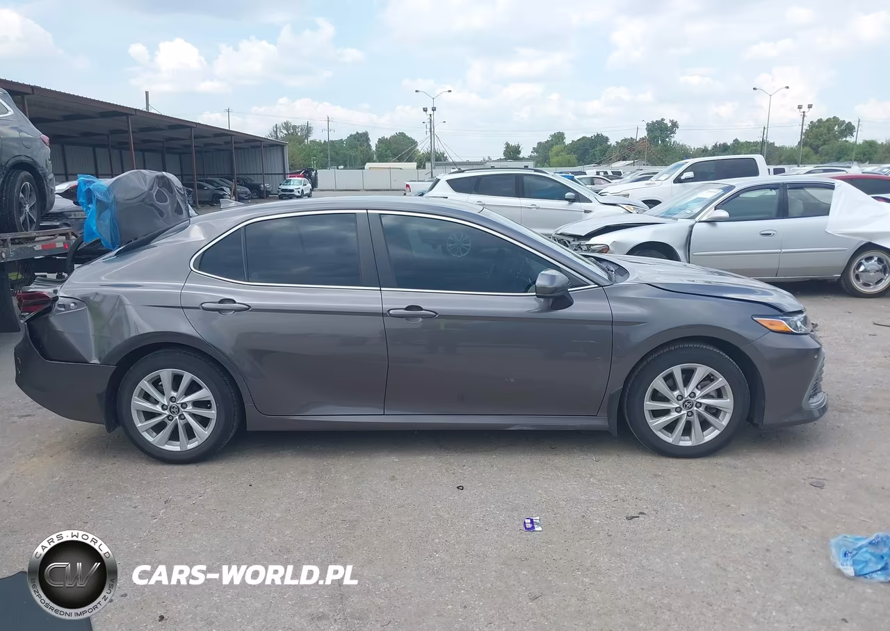 2024 Toyota Camry Le VIN:4T1C11AK9RU914670 - 13