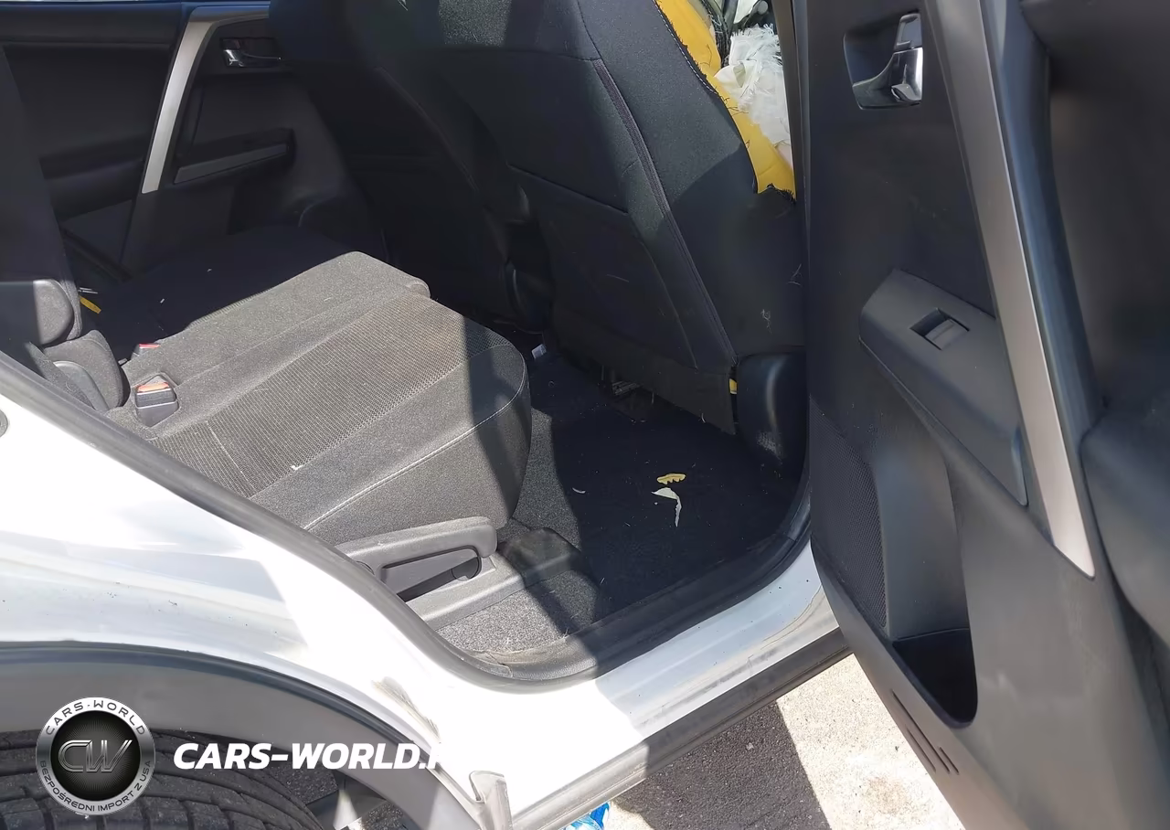 2018 Toyota Rav4 Xle VIN:JTMWFREV1JD132809 - 8
