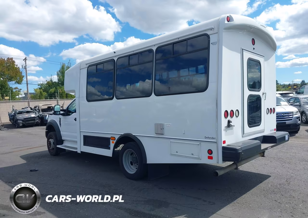 2018 Ford F-450 Chassis Xl VIN:1FDAF4GY5JDA01866 - 3