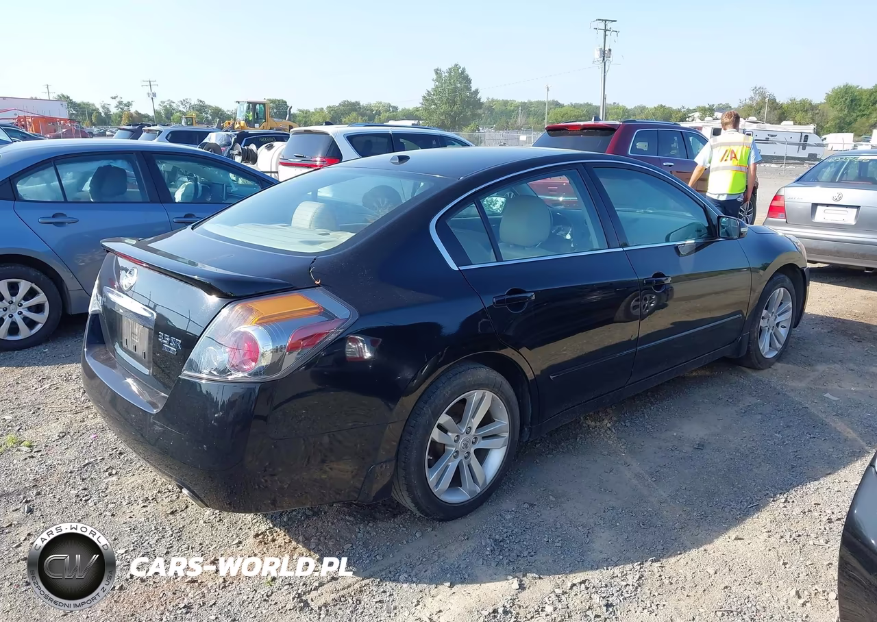 2011 Nissan Altima 3.5 Sr VIN:1N4BL2AP7BN446357 - 4