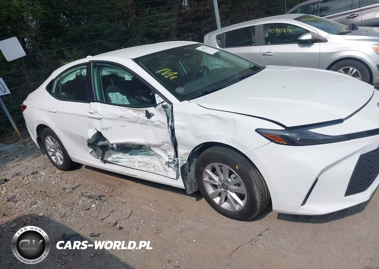 2025 Toyota Camry Le VIN:4T1DBADKXSU515446 - 12