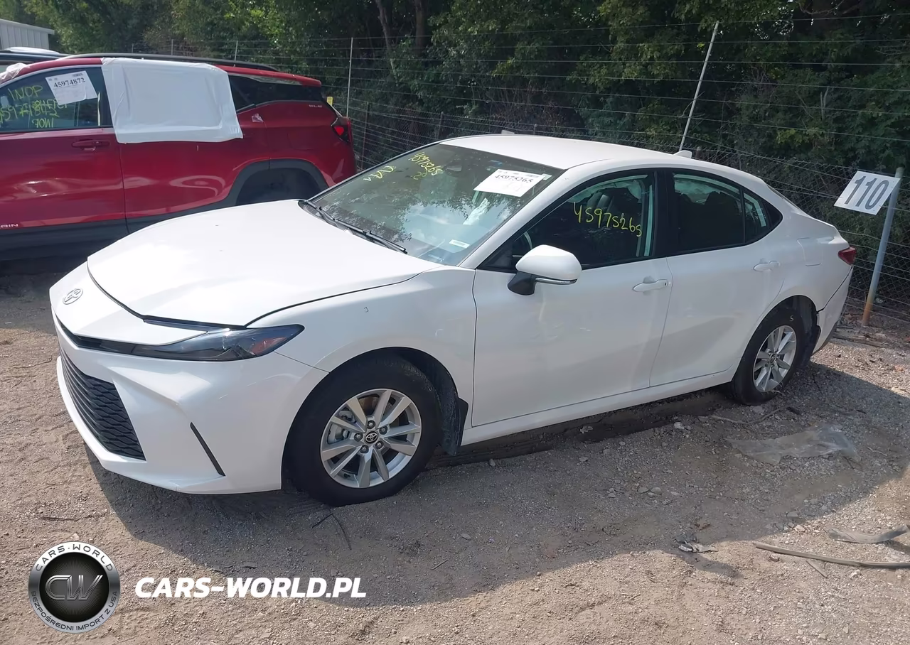 2025 Toyota Camry Le VIN:4T1DBADKXSU515446 - 13