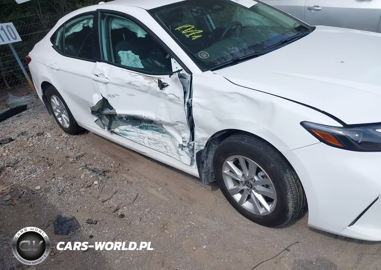 2025 Toyota Camry Le VIN:4T1DBADKXSU515446 - 6