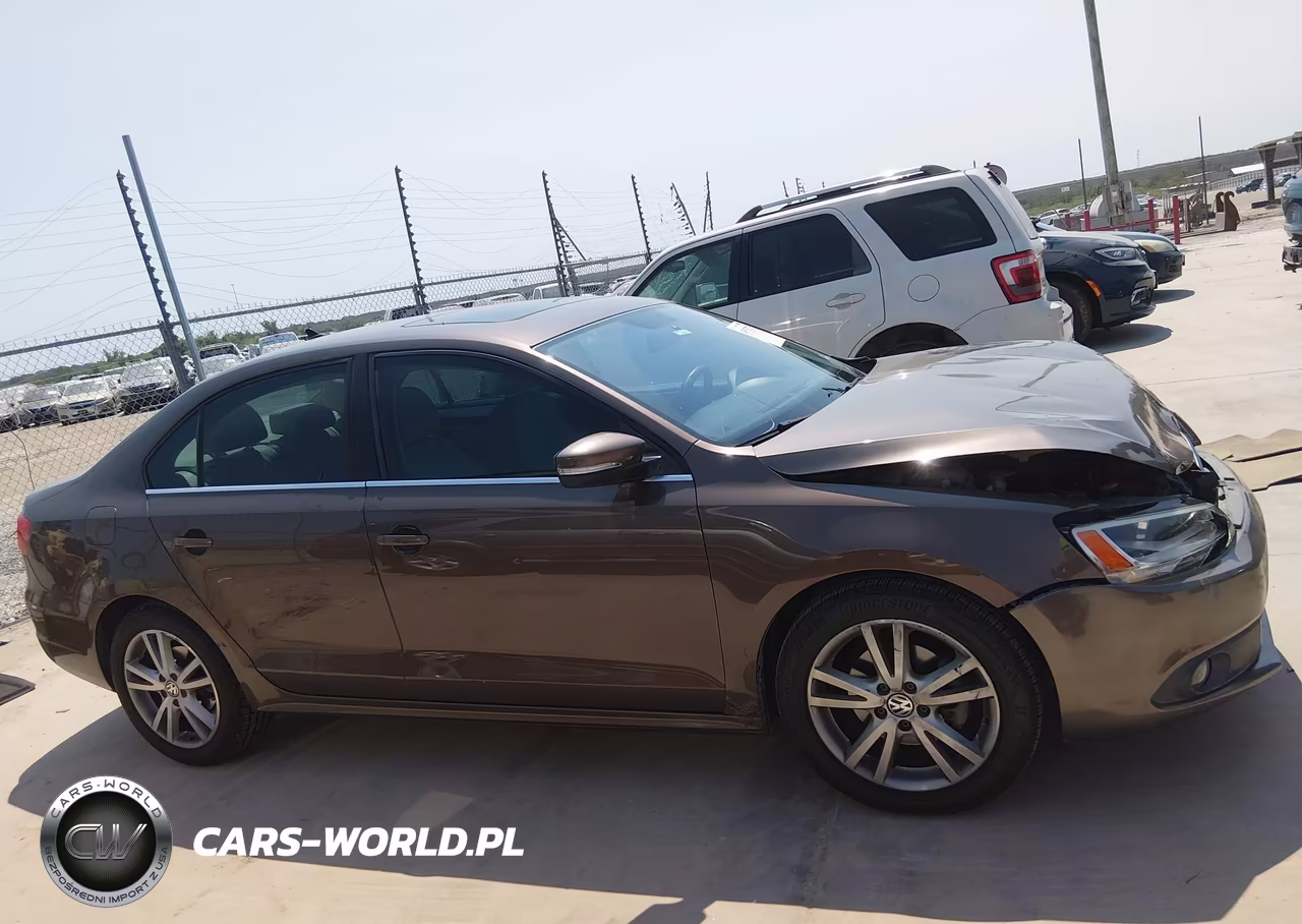 2011 Volkswagen Jetta 2.5L Sel VIN:3VWLX7AJ7BM364082 - 13