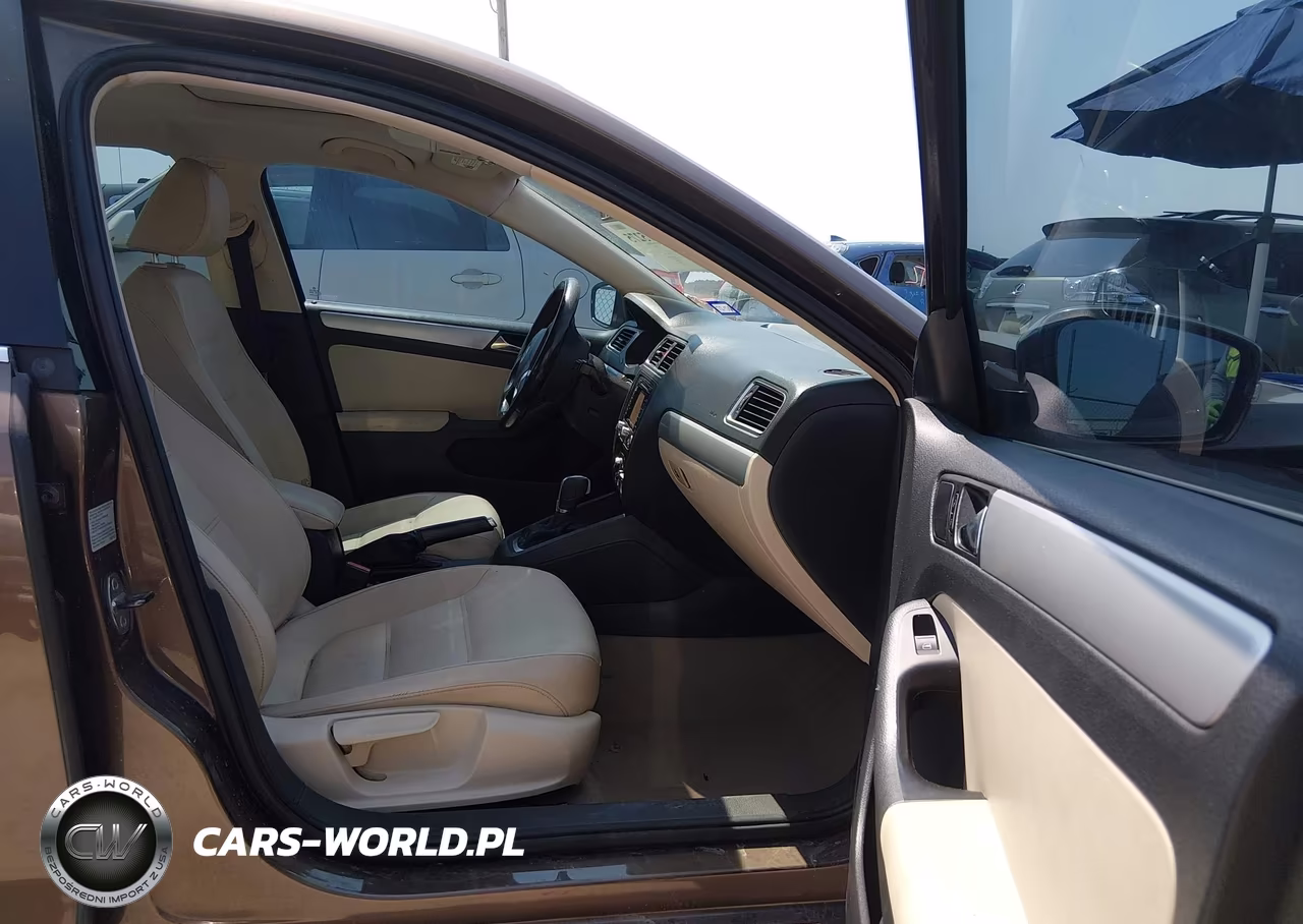 2011 Volkswagen Jetta 2.5L Sel VIN:3VWLX7AJ7BM364082 - 5