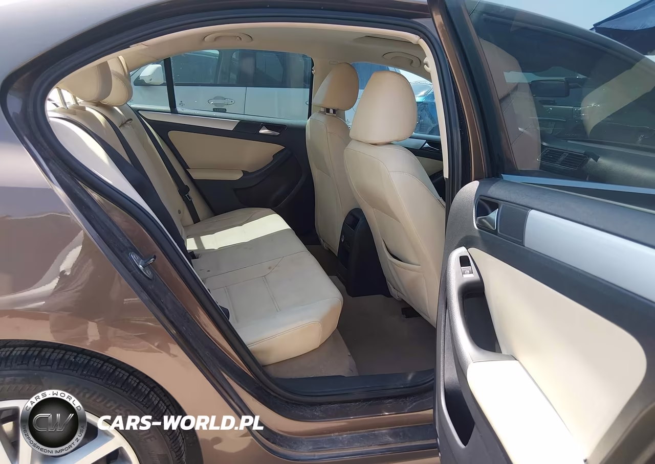 2011 Volkswagen Jetta 2.5L Sel VIN:3VWLX7AJ7BM364082 - 8