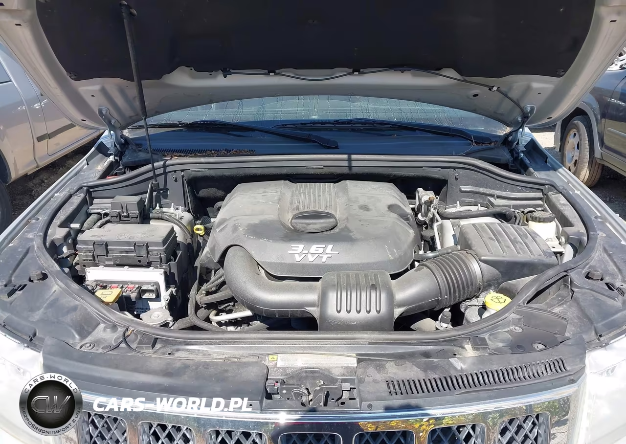 2013 Jeep Grand Cherokee Overland VIN:1C4RJECG1DC621438 - 10